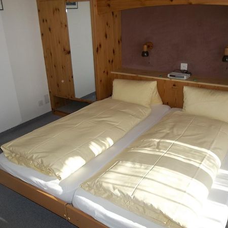 Hotel Old-Jnn Saas im Prattigau Екстериор снимка
