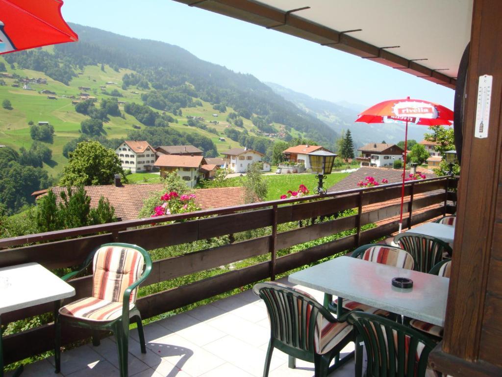Hotel Old-Jnn Saas im Prattigau Екстериор снимка