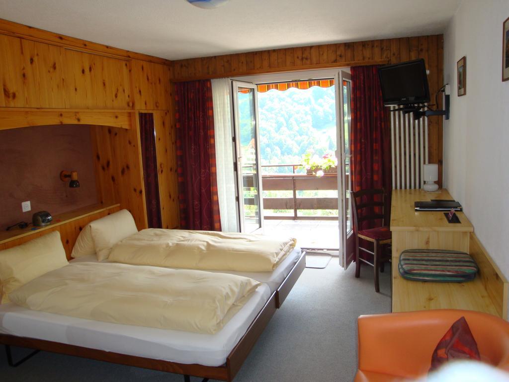 Hotel Old-Jnn Saas im Prattigau Екстериор снимка